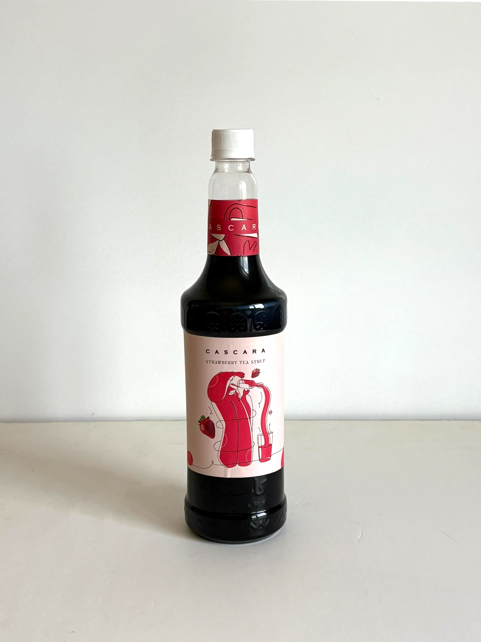 Strawberry Tea Syrup – 1L – Cascara Co. شراب شاي الفراولة – 1 لتر – شركة كاسكارا